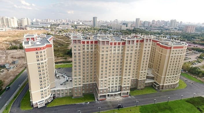 Комплекс ДСЛ с высоты: пять секторов переменной этажности