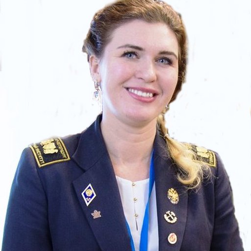 Устинова Яна Вадимовна